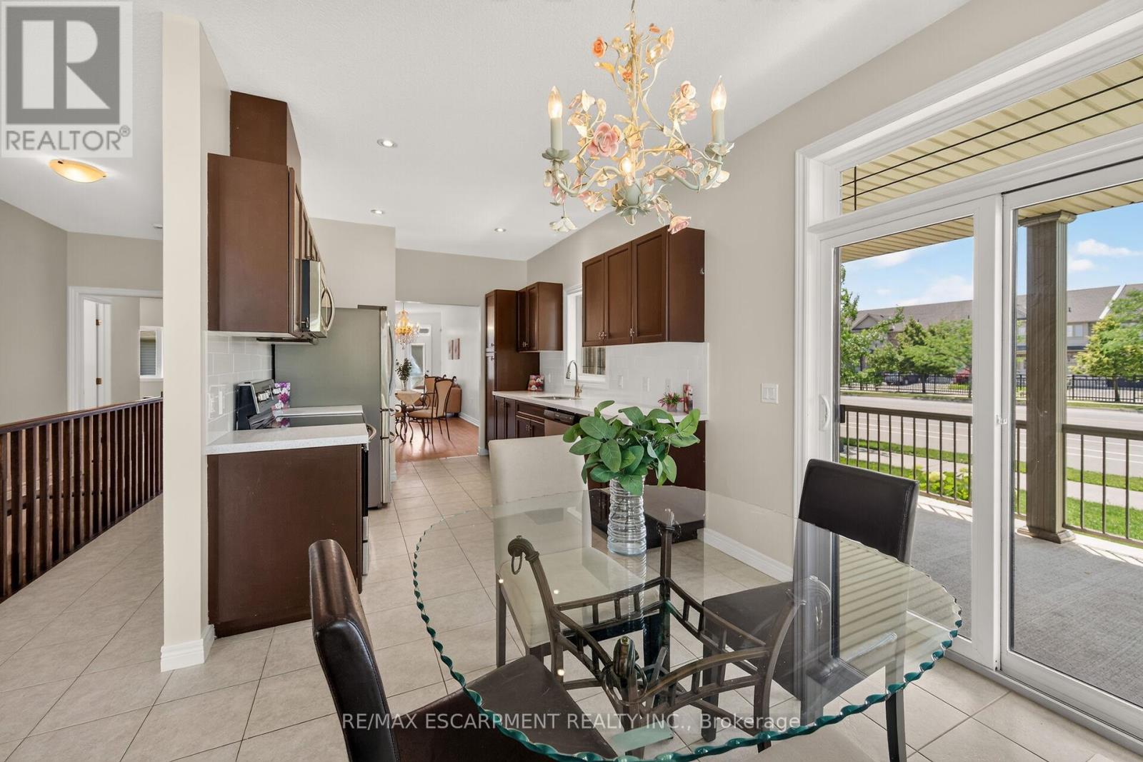 14 ECKER LANE - 7