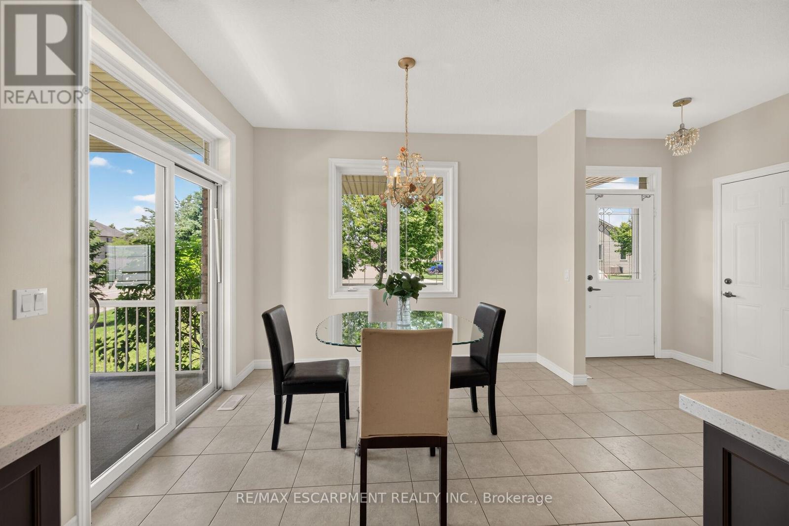 14 ECKER LANE - 8