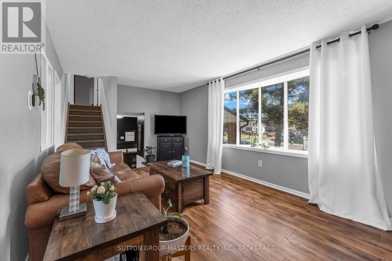 715 COLLINS BAY ROAD - 8