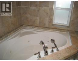 1437 Argyle Street, Regina, SK S4T3S2 Photo 11