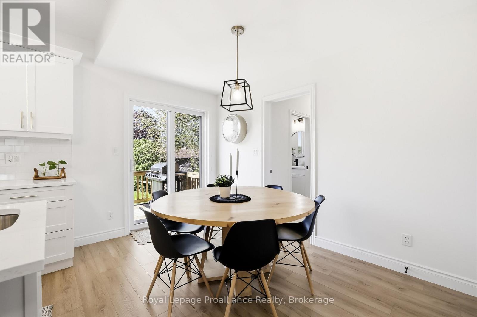 35 RABBIT ROAD - 15