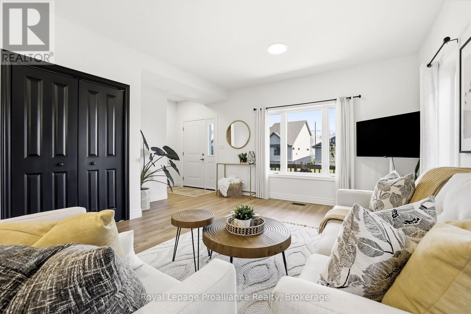 35 RABBIT ROAD - 6