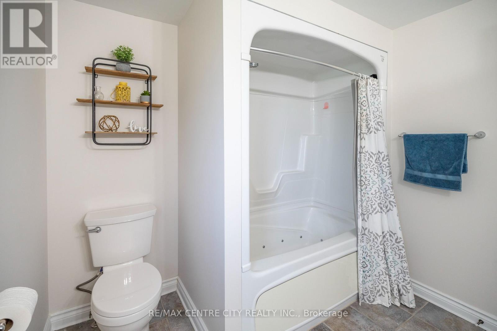 159 SHERWOOD CRESCENT - Image 35