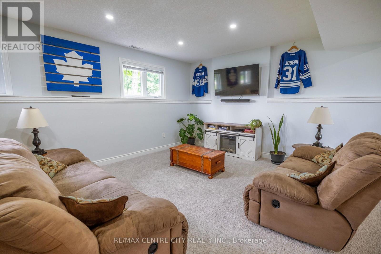 159 SHERWOOD CRESCENT - Image 36