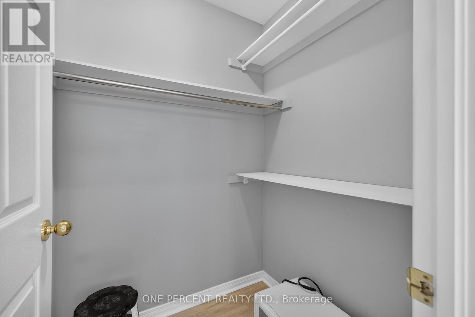 17 DR GORDON CRESCENT - 18