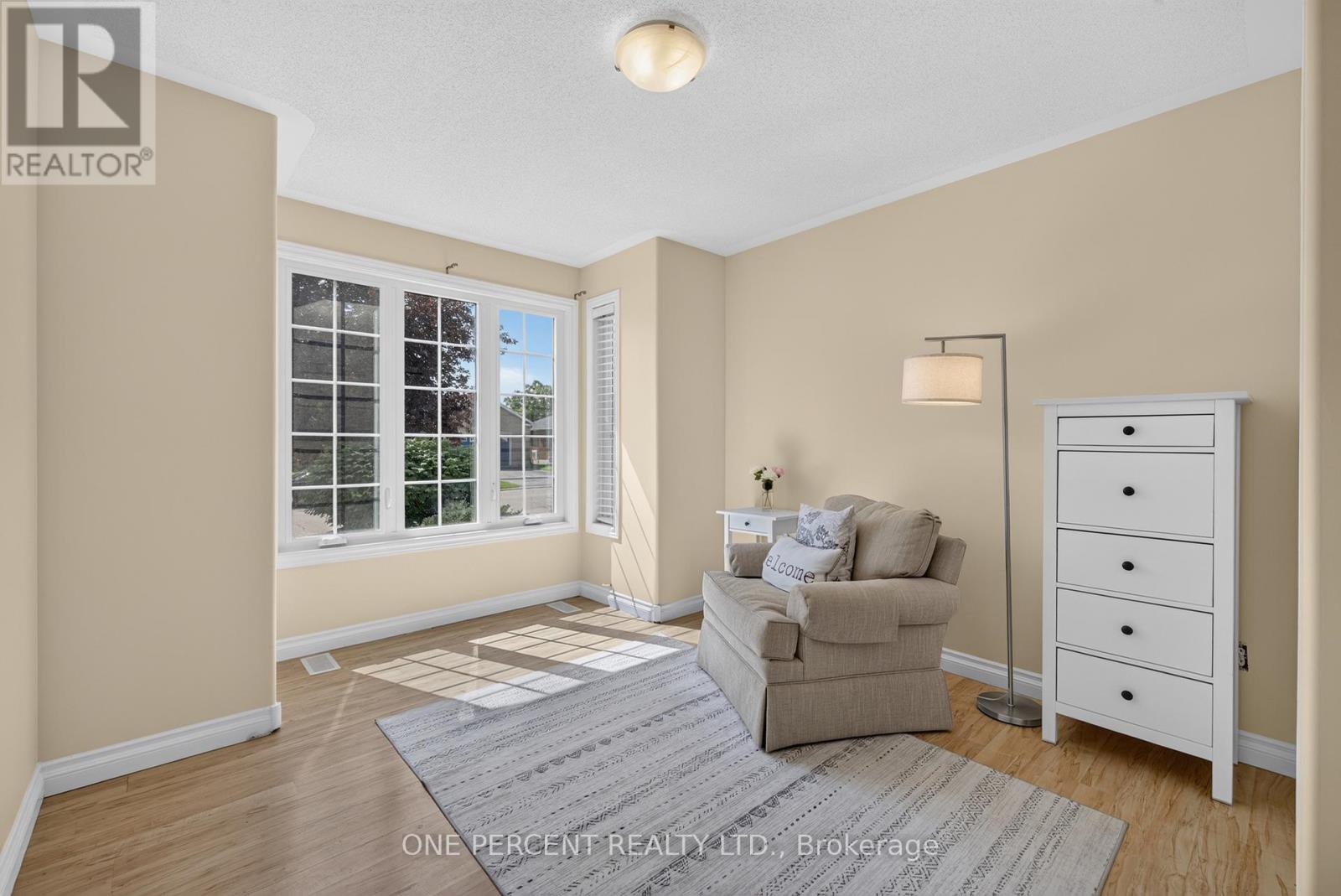 17 DR GORDON CRESCENT - 19