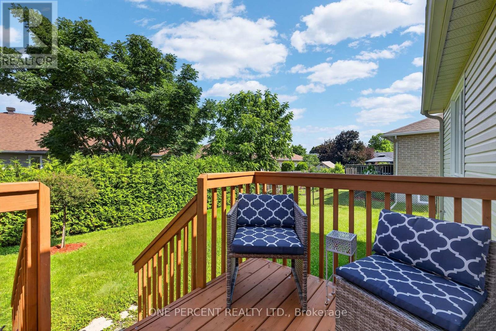 17 DR GORDON CRESCENT - 35