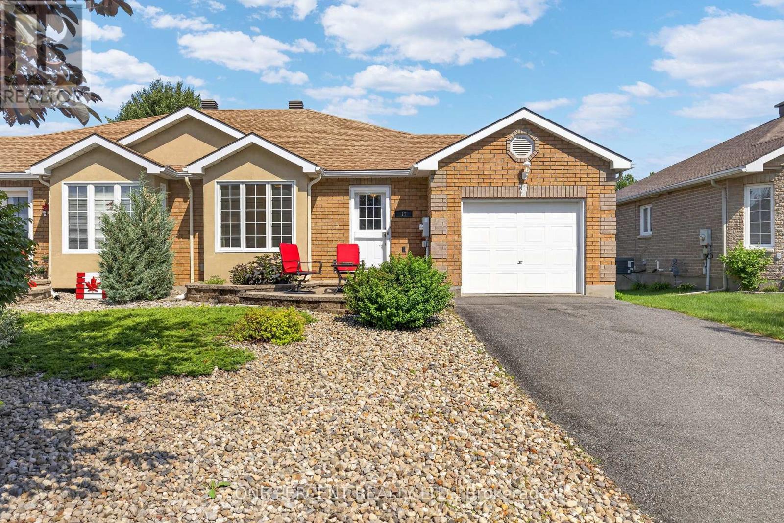 17 DR GORDON CRESCENT - 43