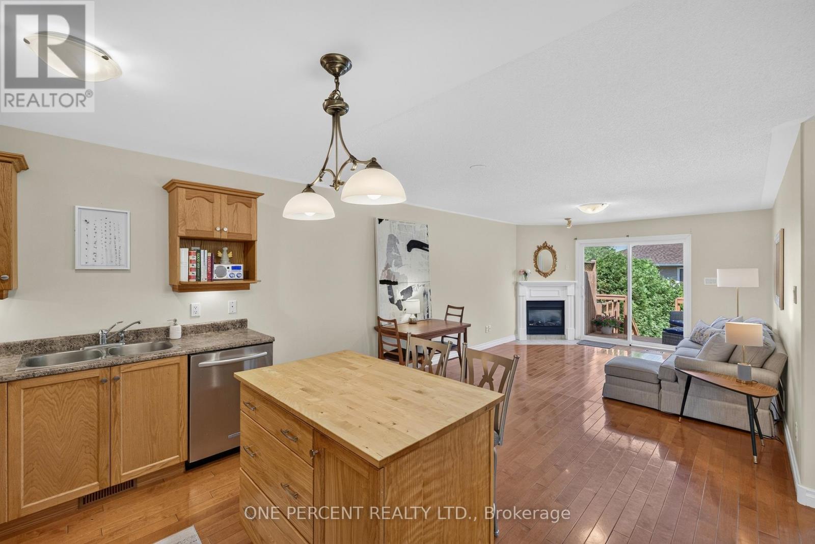 17 DR GORDON CRESCENT - Image 8