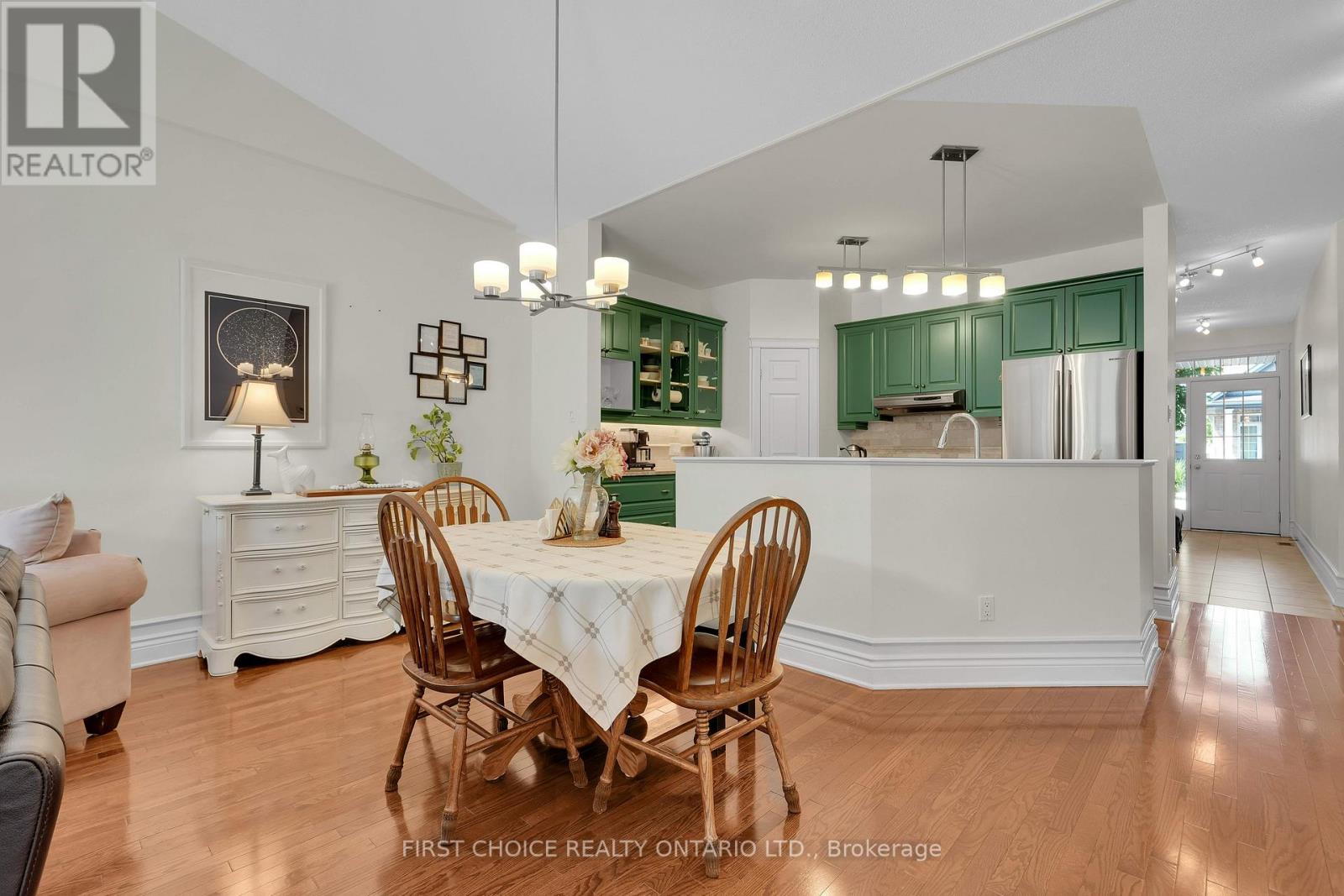 134 MAPLE KEY PRIVATE - 12