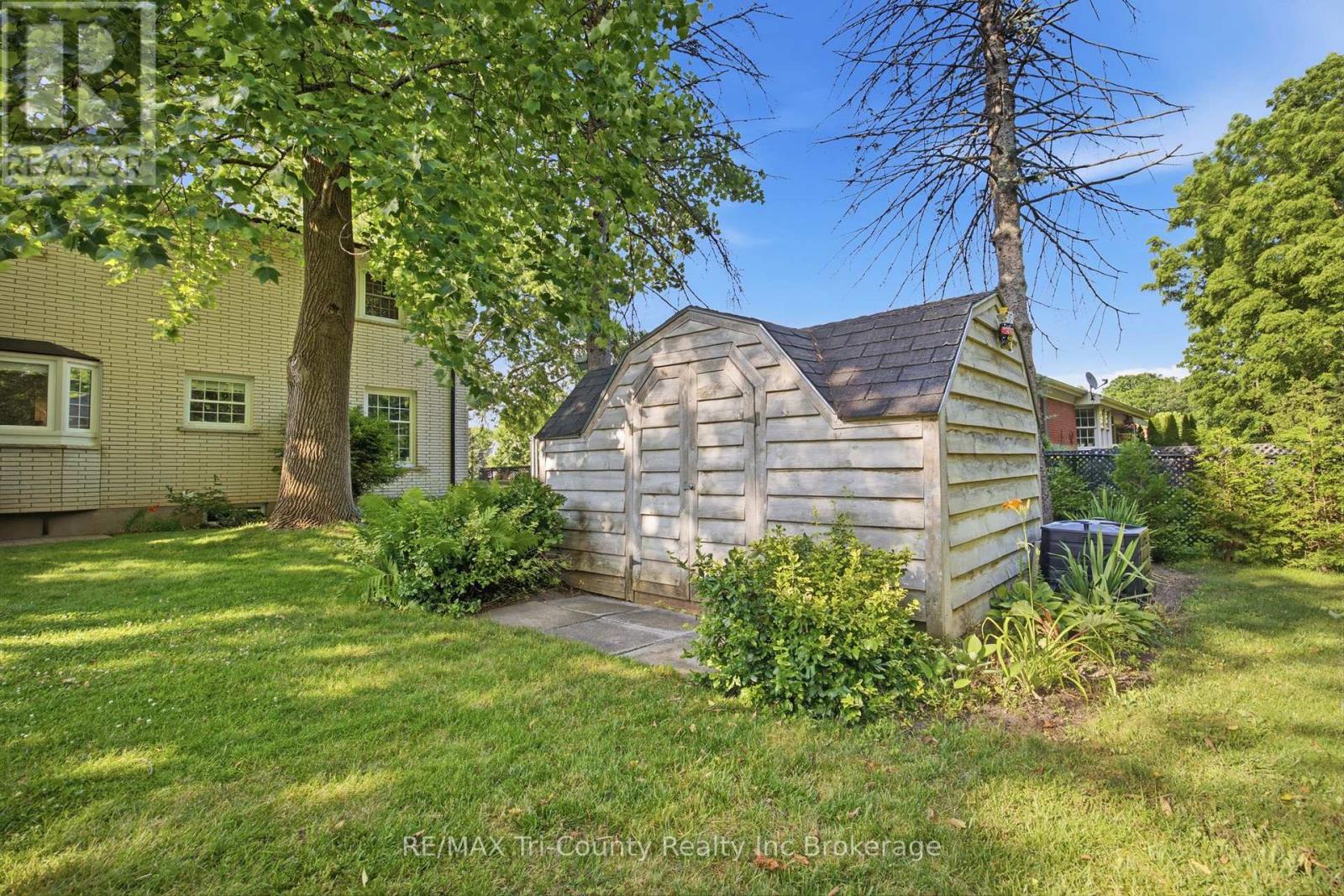 25 DEMEYERE AVENUE - Image 40