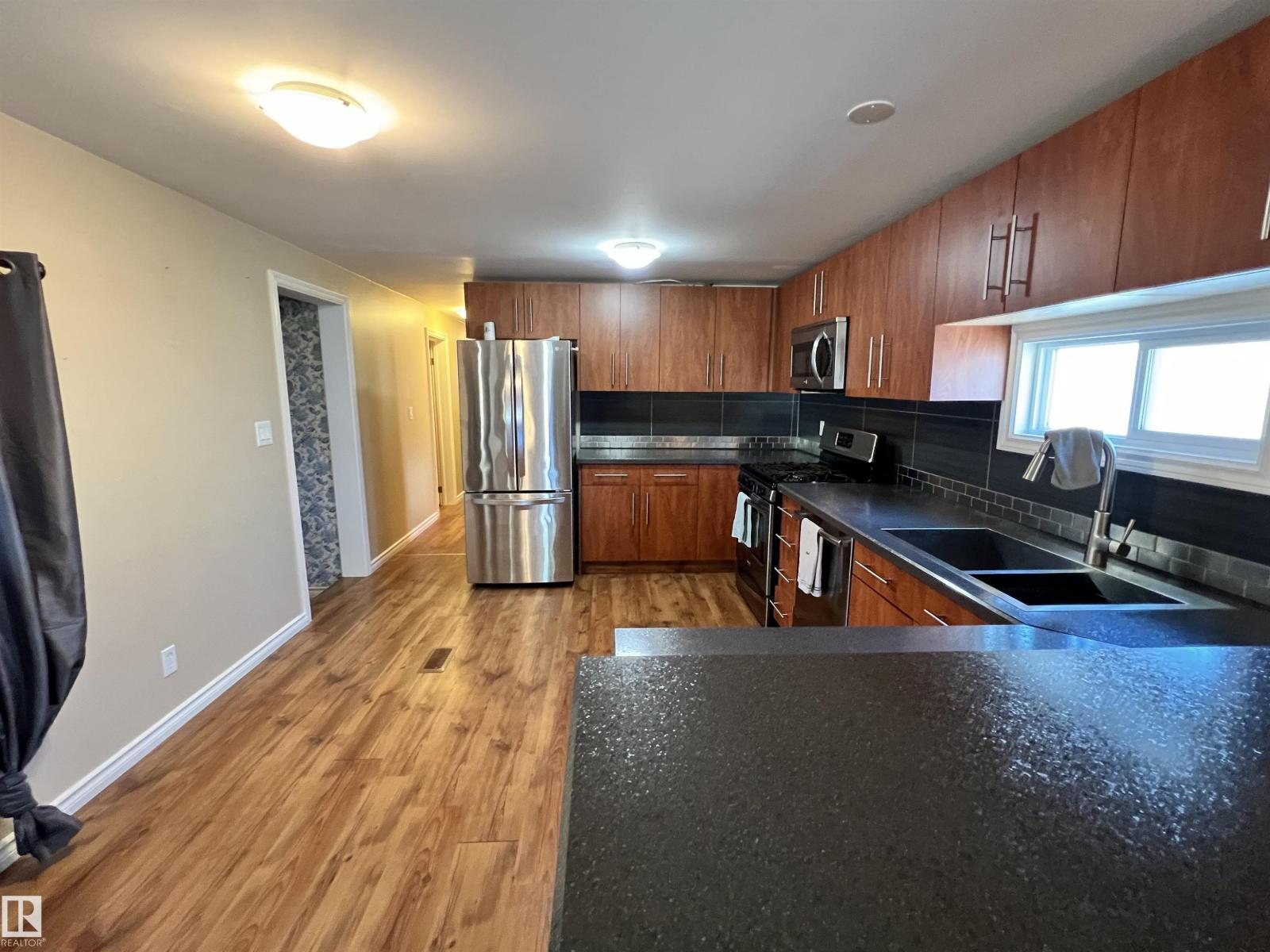 220 Evergreen Mobile PA NW - 28