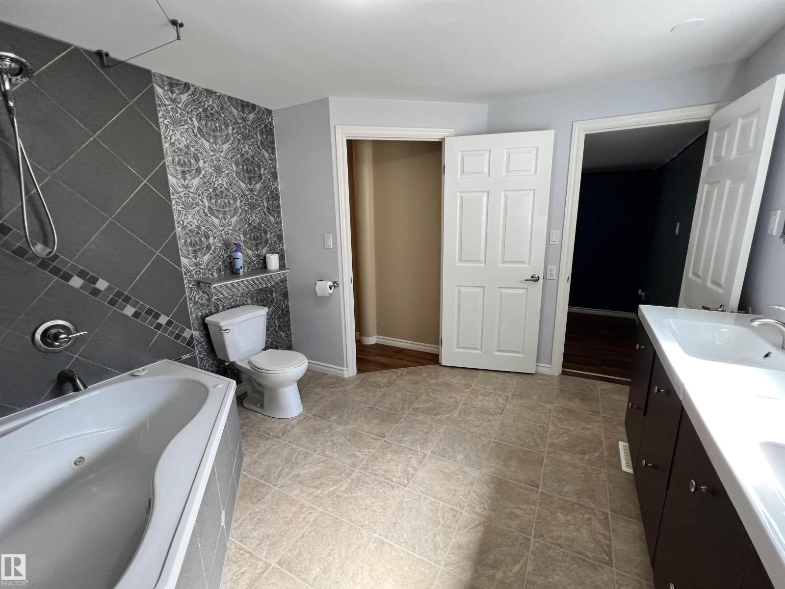 220 Evergreen Mobile PA NW - 35