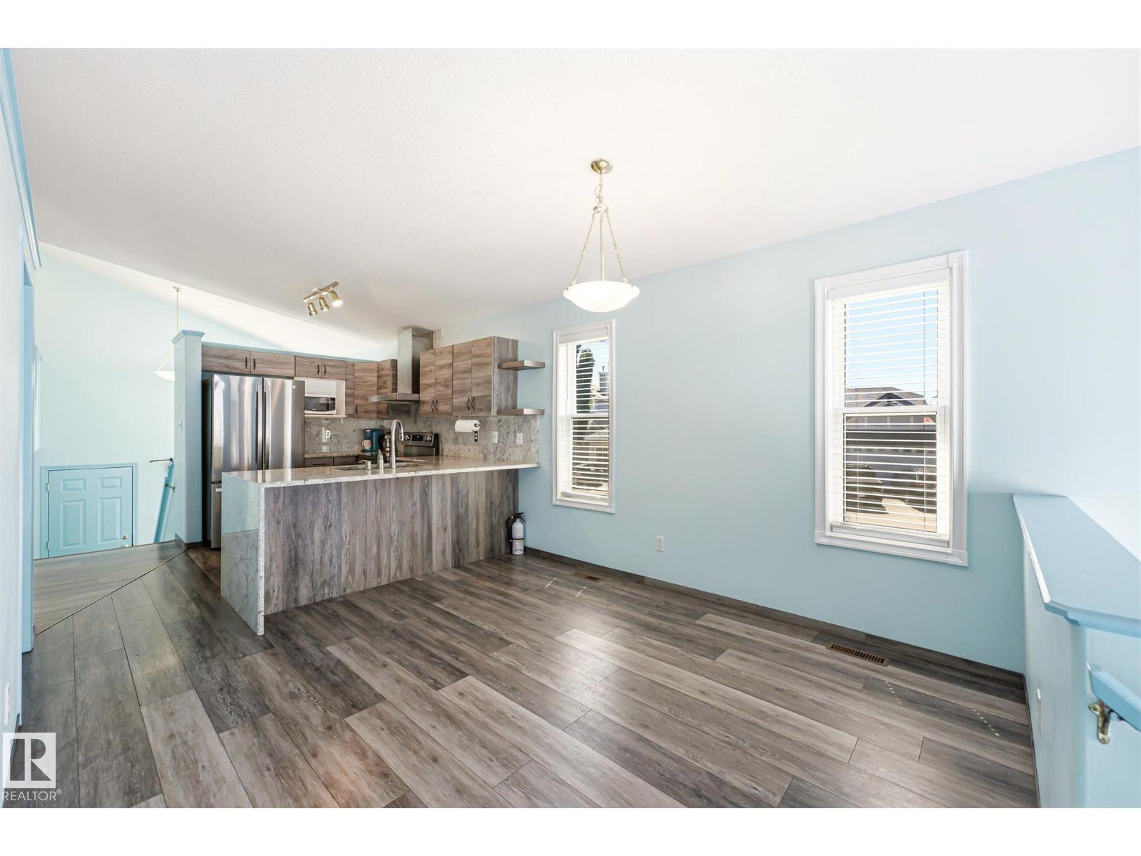14908 137 ST NW - 15