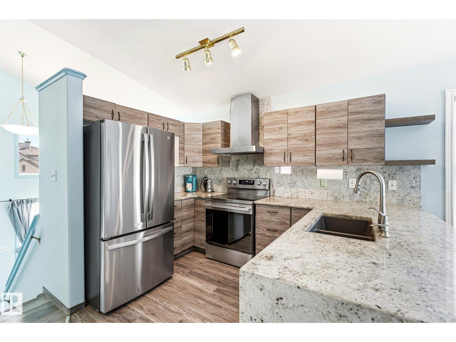 14908 137 ST NW - 18