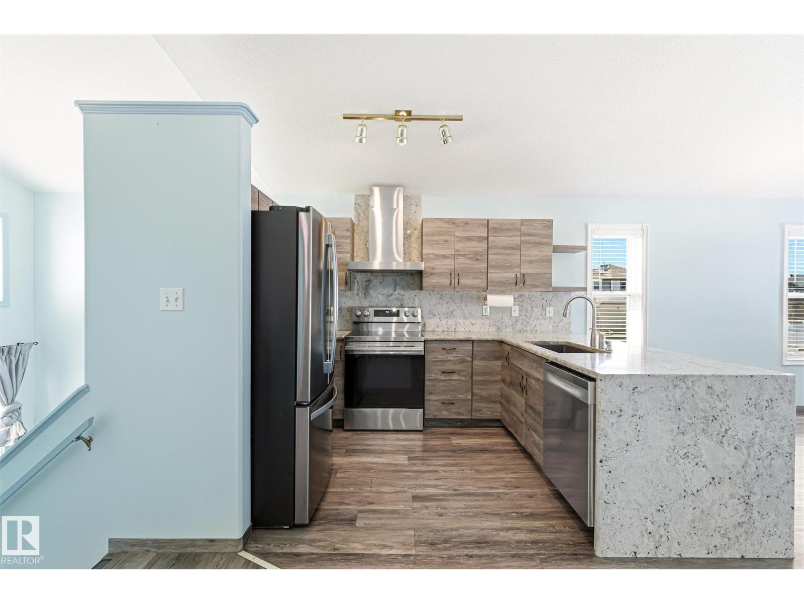 14908 137 ST NW - 19