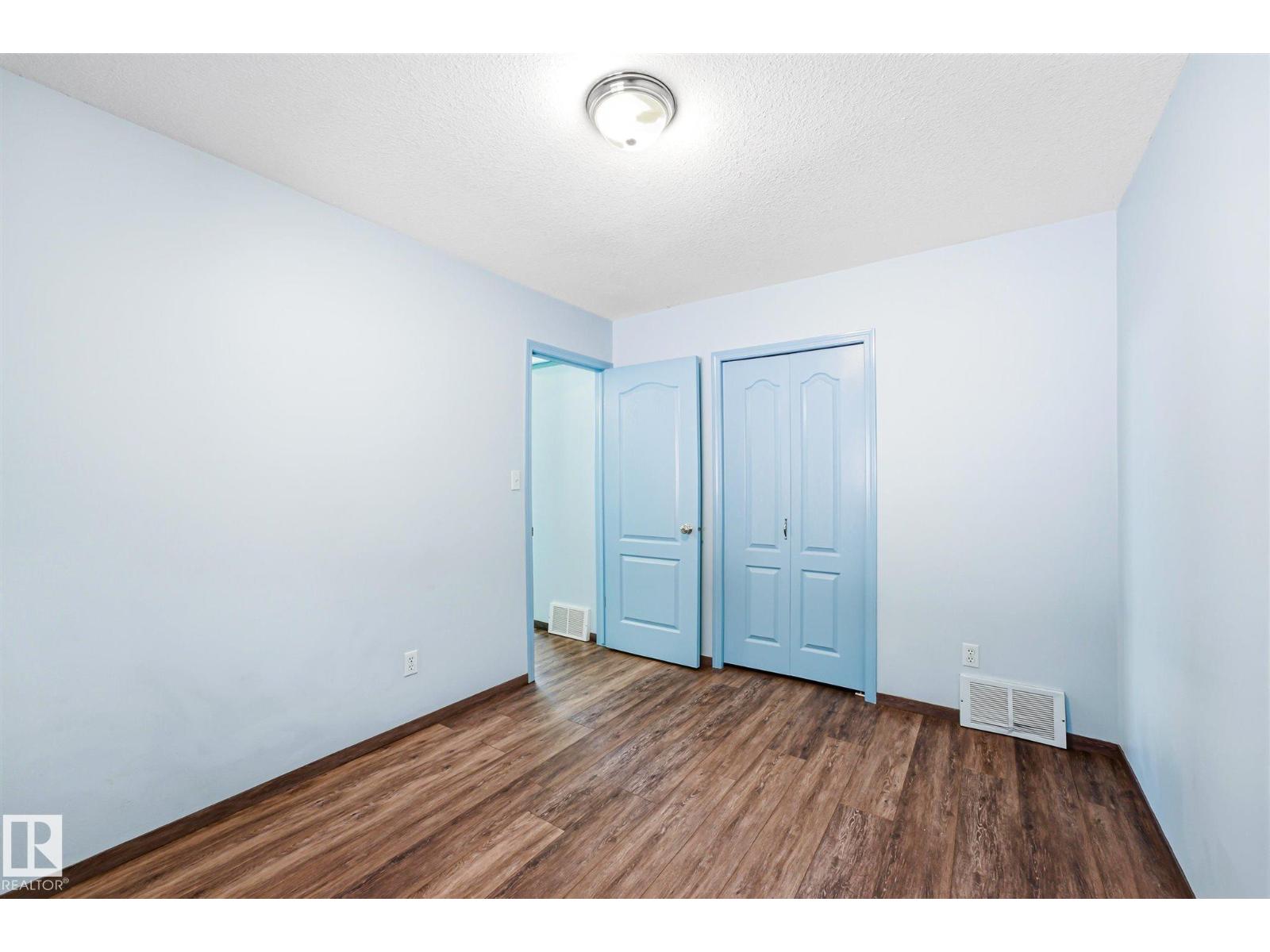 14908 137 ST NW - 25