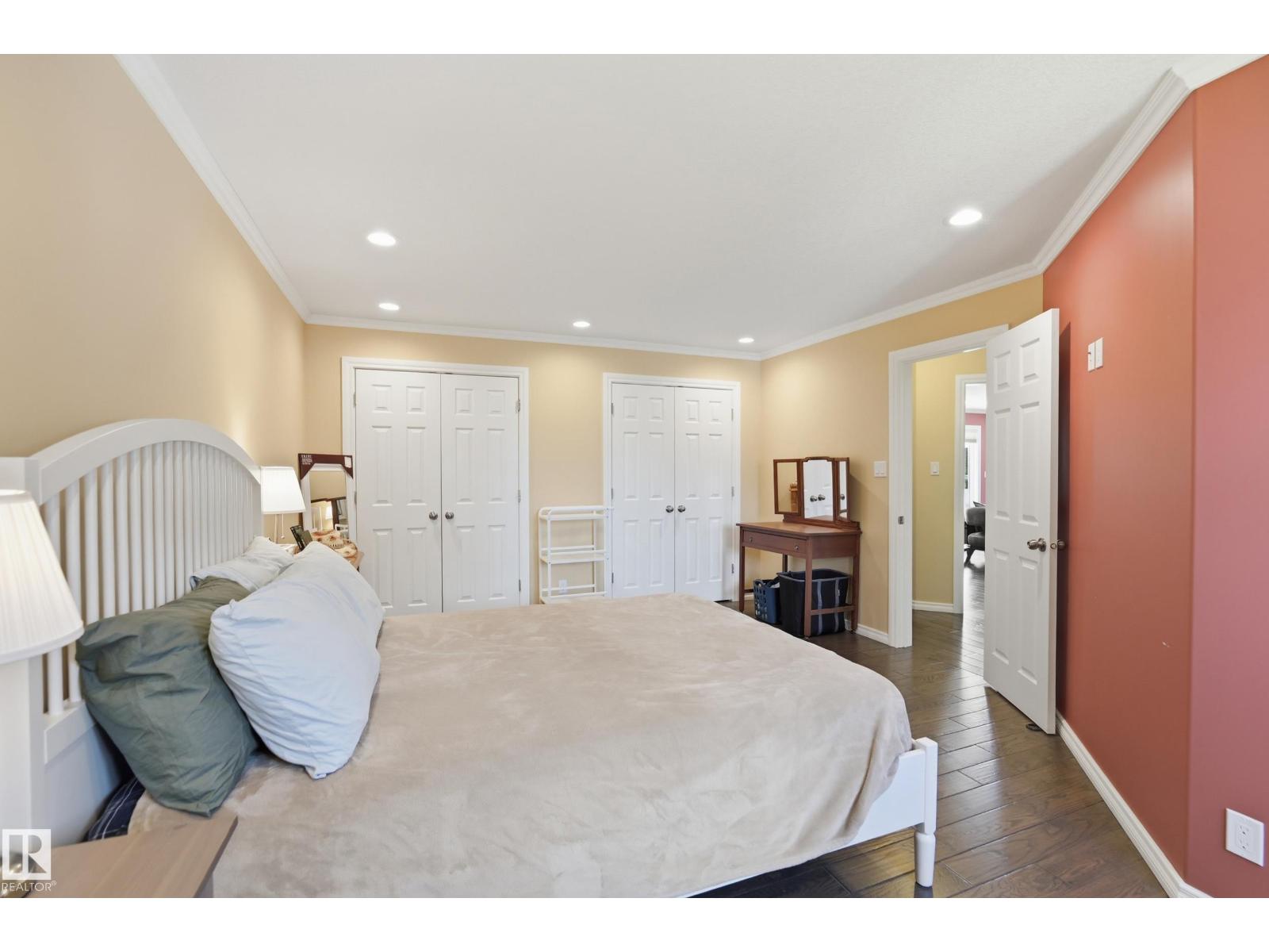 5028 47 ST - 21