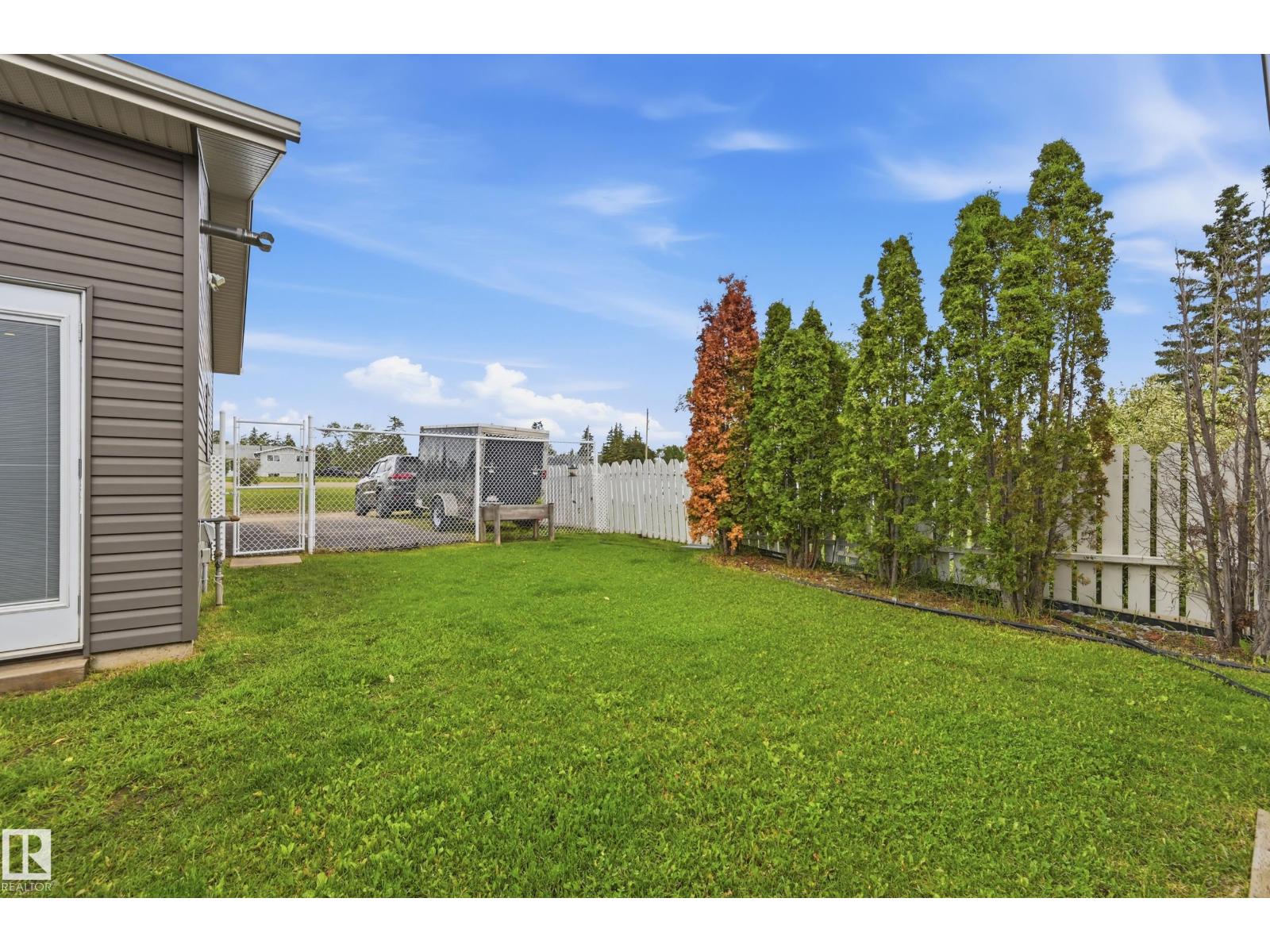 5028 47 ST - 41