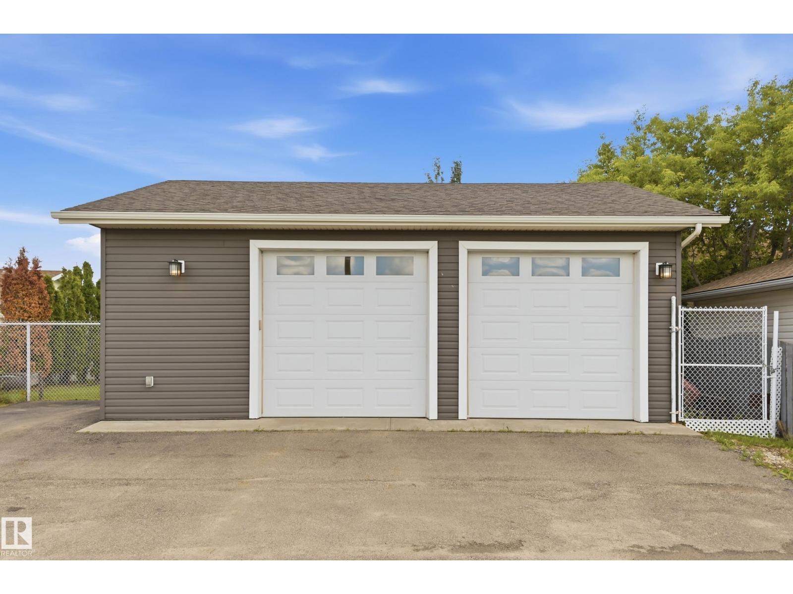 5028 47 ST - 47