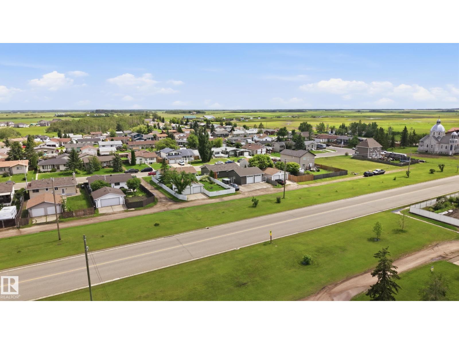 5028 47 ST - 55