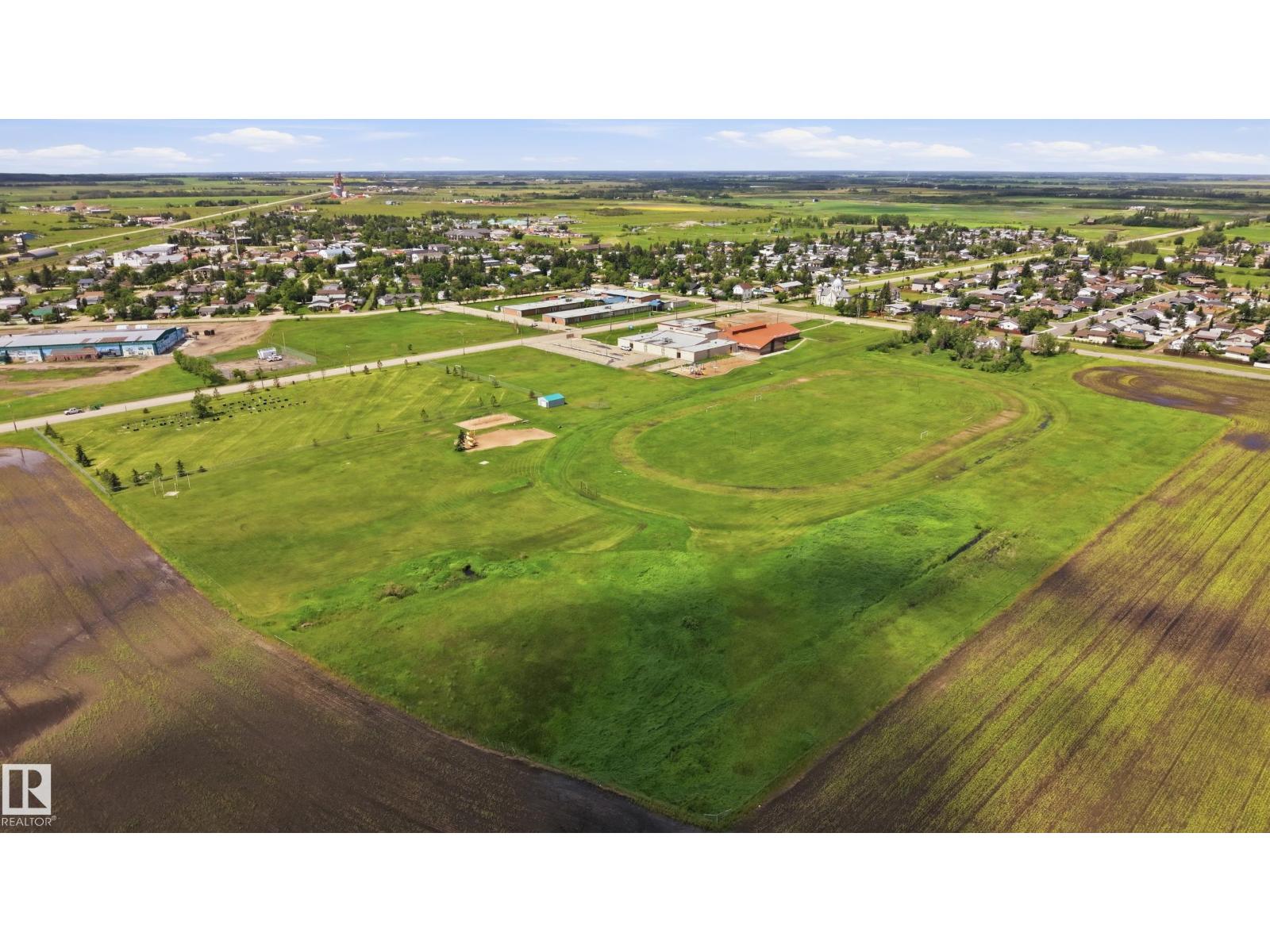 5028 47 ST - 56