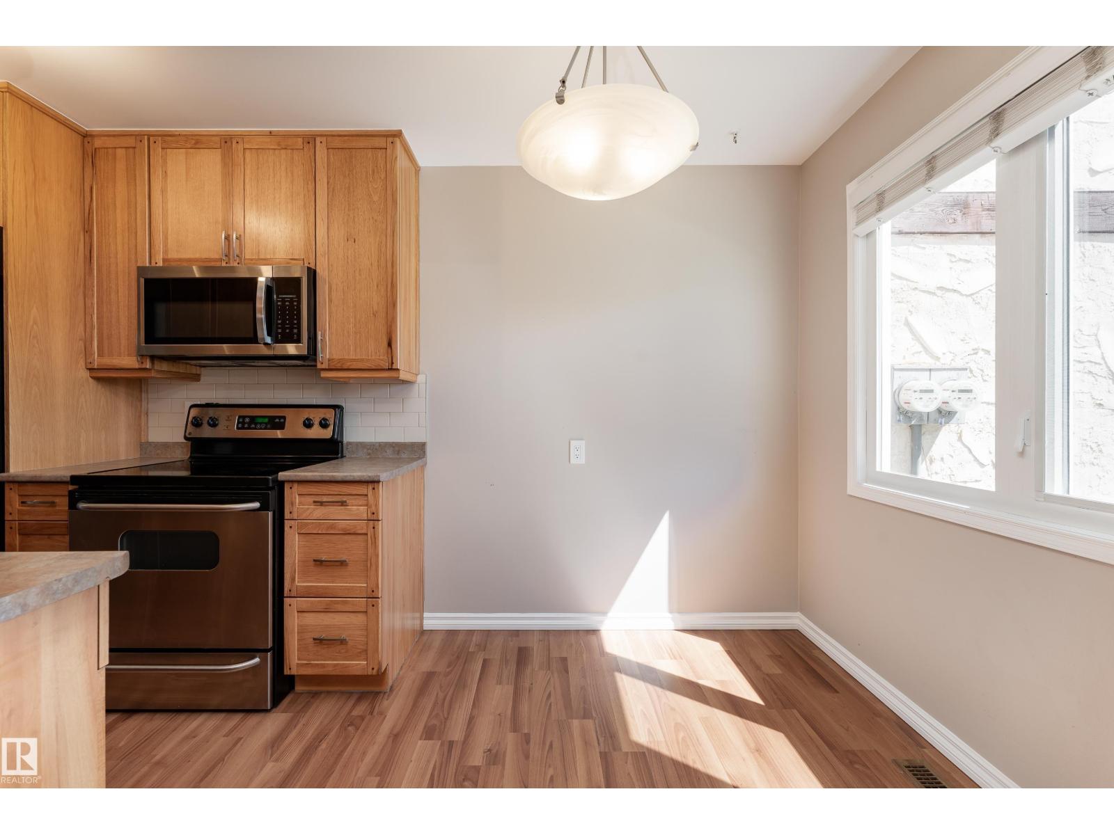 16B CALLINGWOOD CO NW - 12