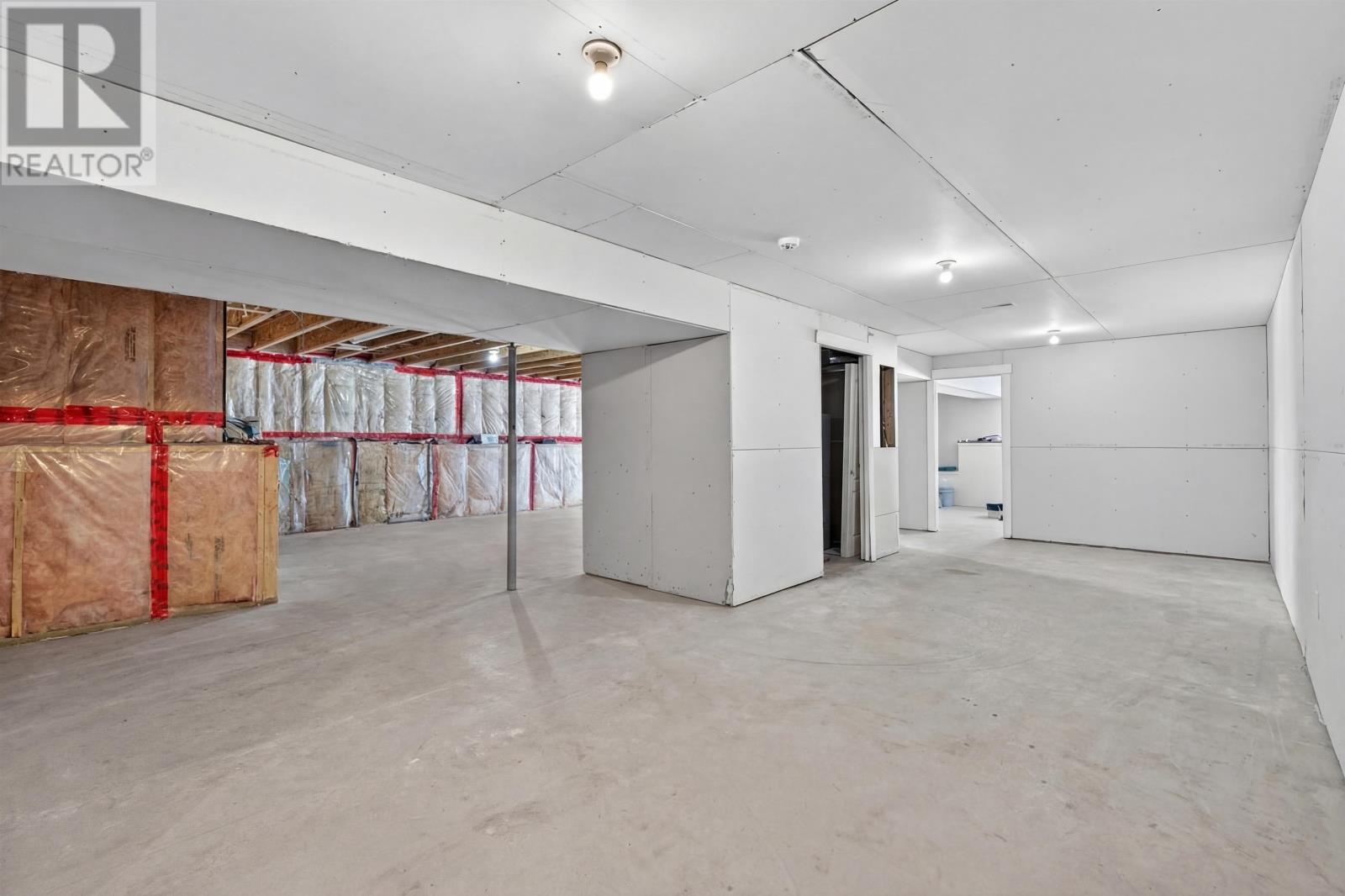 749 CITY VIEW Drive - 45