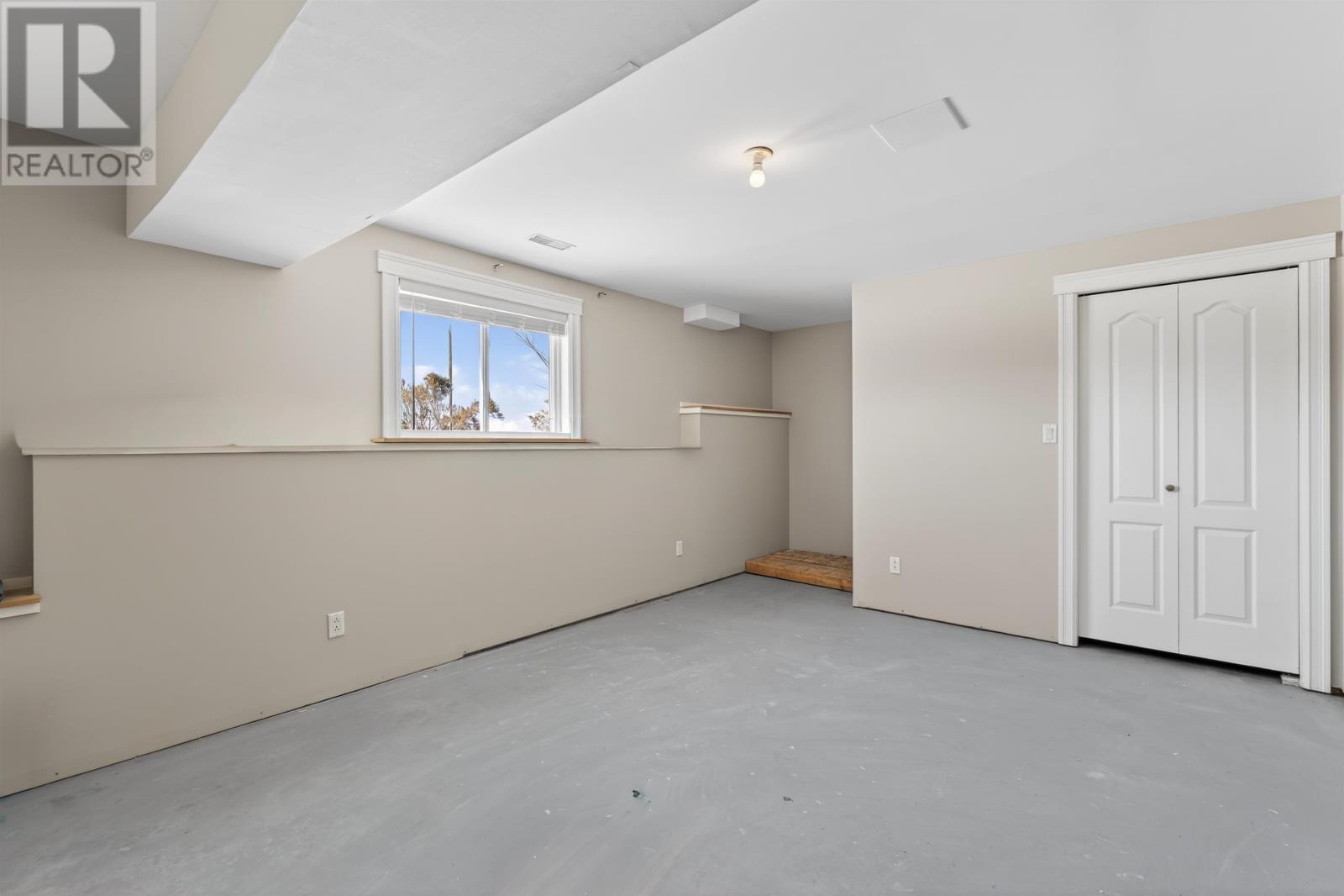 749 CITY VIEW Drive - 47