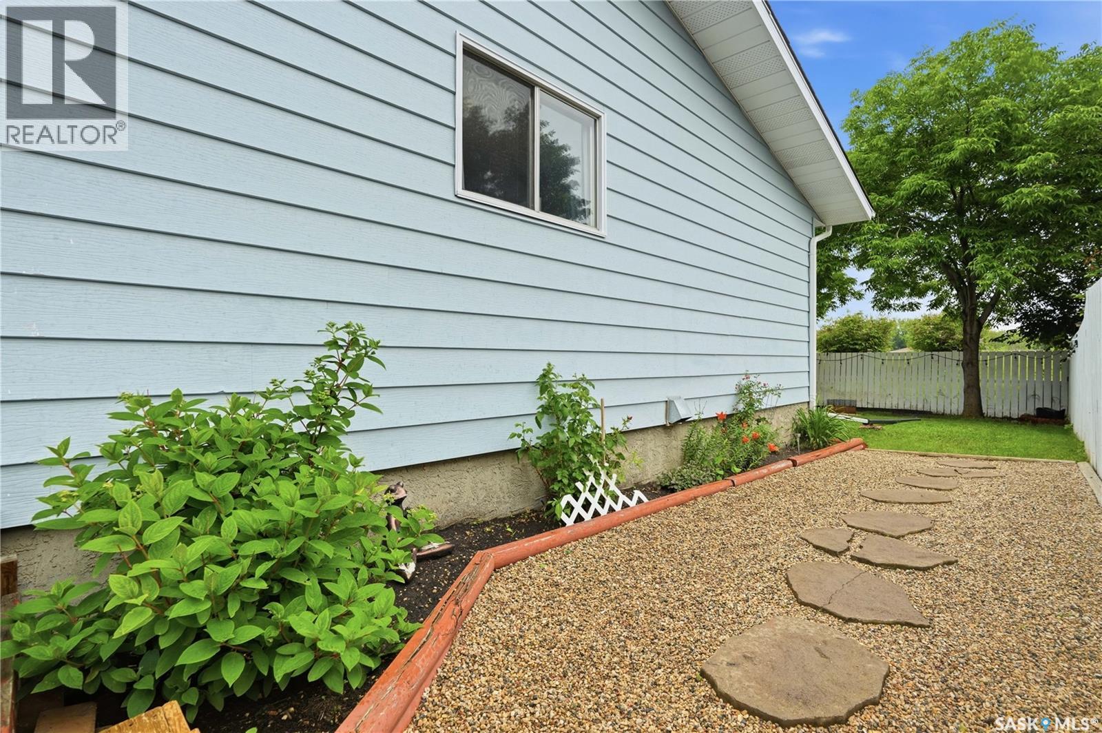 109 Church DRIVE — photo 26