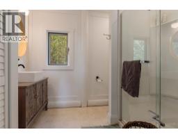 122 Silver Street, New Denver, BC V0G1S0 Photo 35