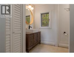 122 Silver Street, New Denver, BC V0G1S0 Photo 34