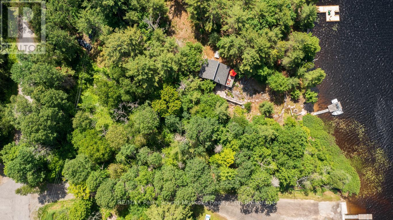 54-56 SHEBESHEKONG ESTATES ROAD S - 39