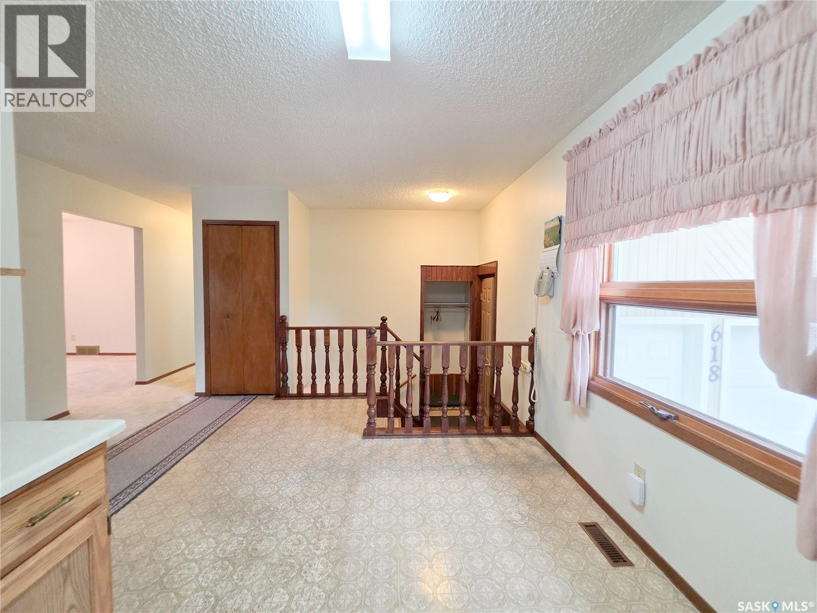 618 4th AVENUE W - 16