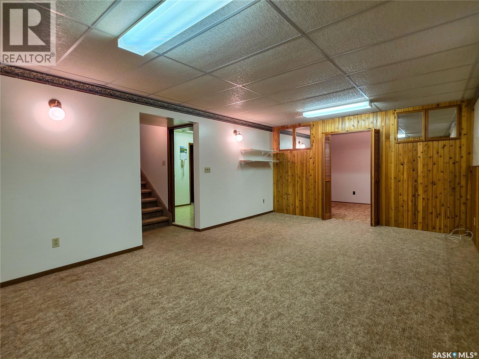 618 4th AVENUE W - 40