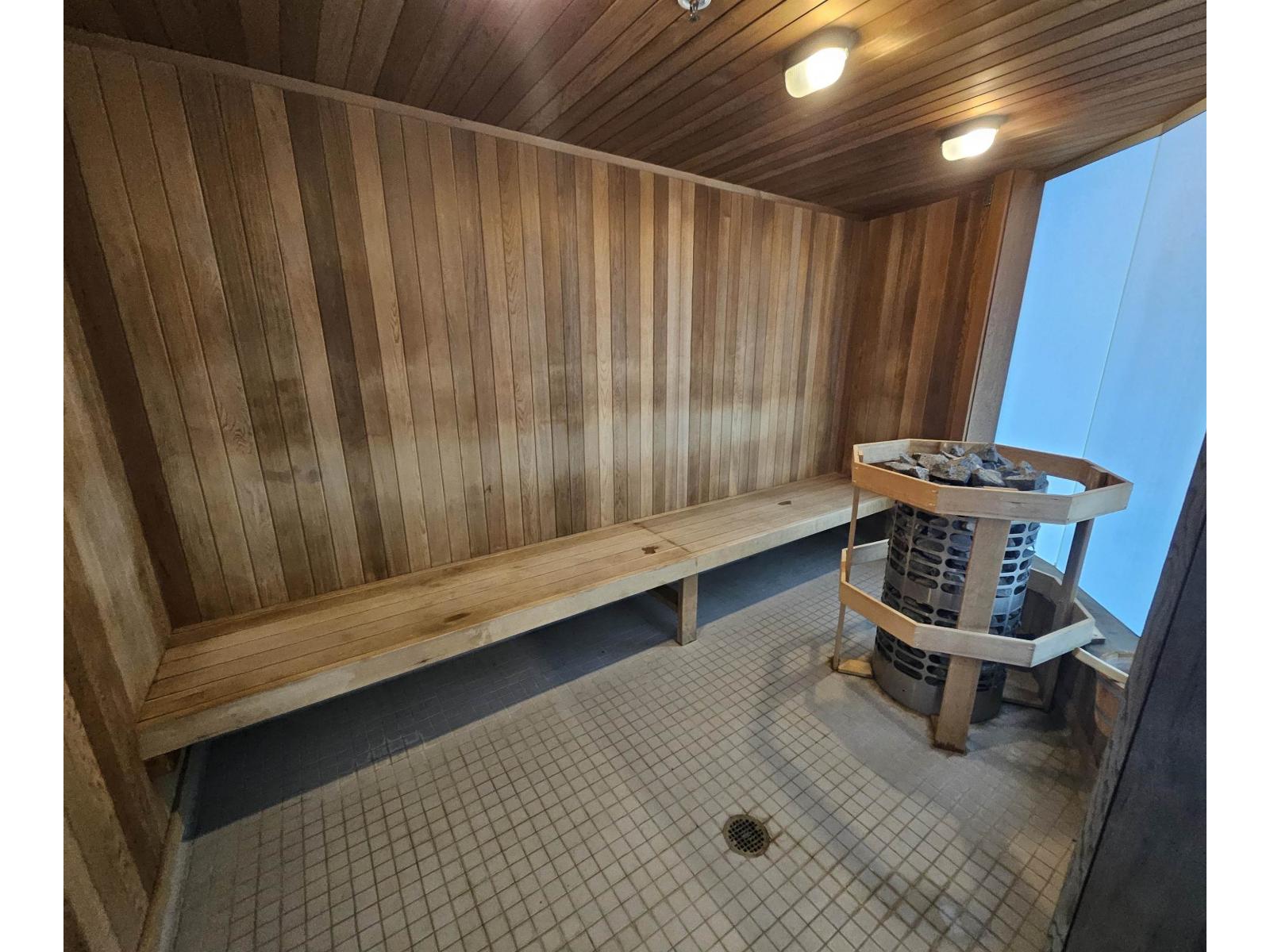 803 1475 FOSTER STREET, White Rock