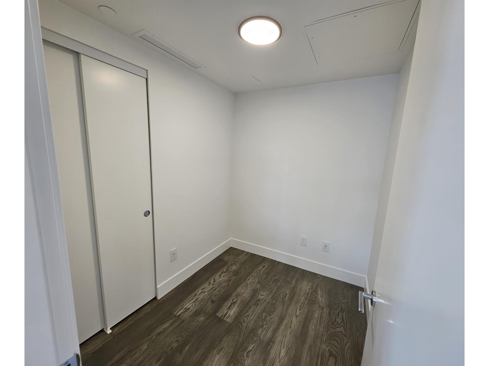 803 1475 FOSTER STREET, White Rock