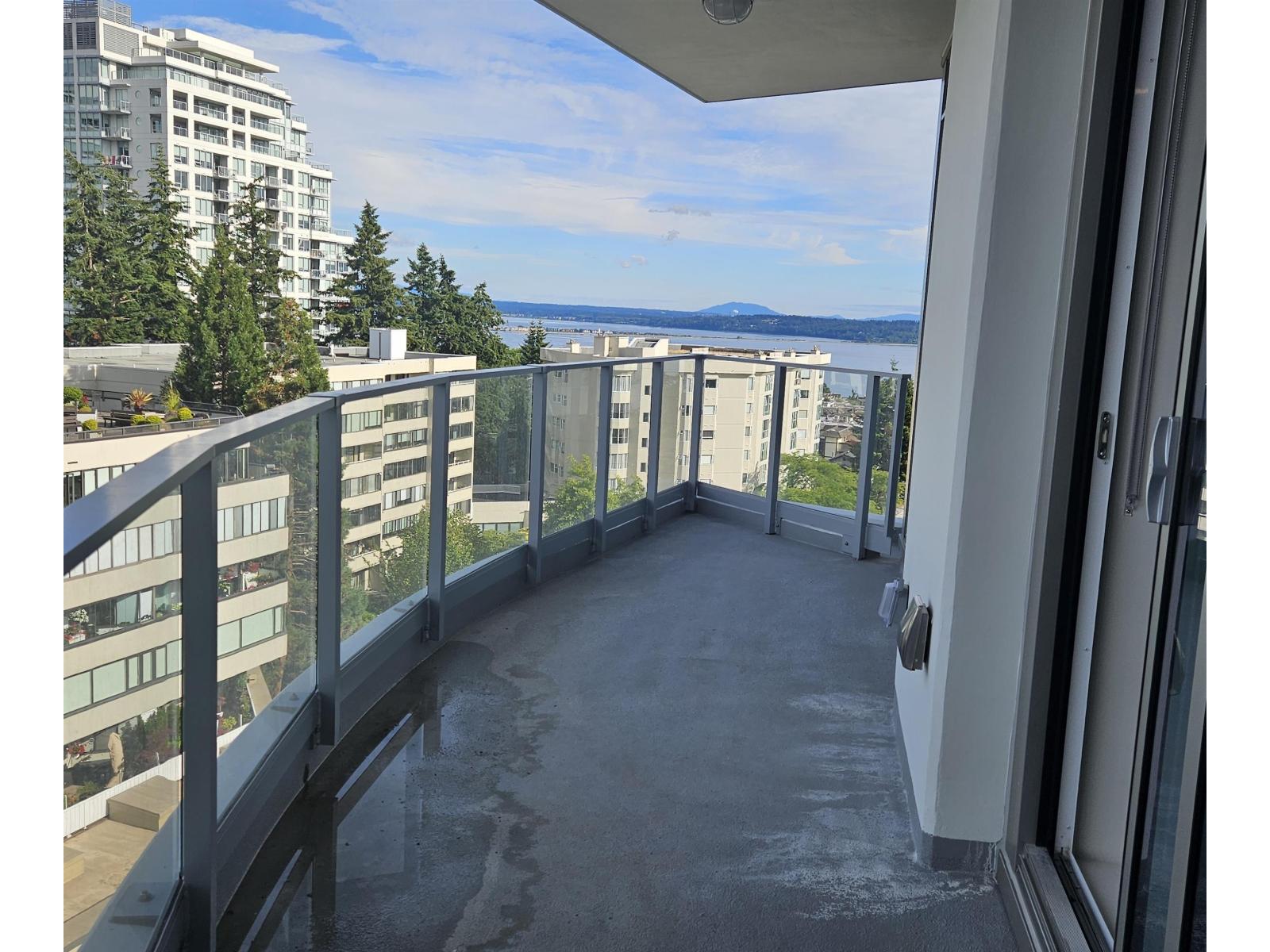 803 1475 FOSTER STREET, White Rock