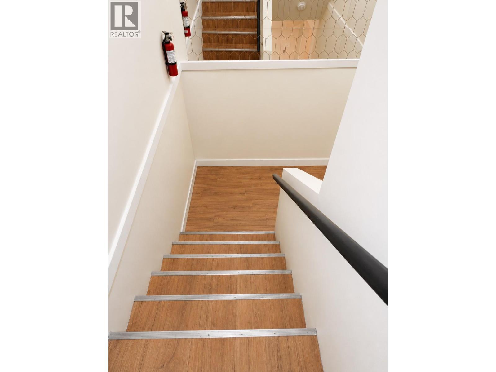 #19 3807 32 Avenue - 29