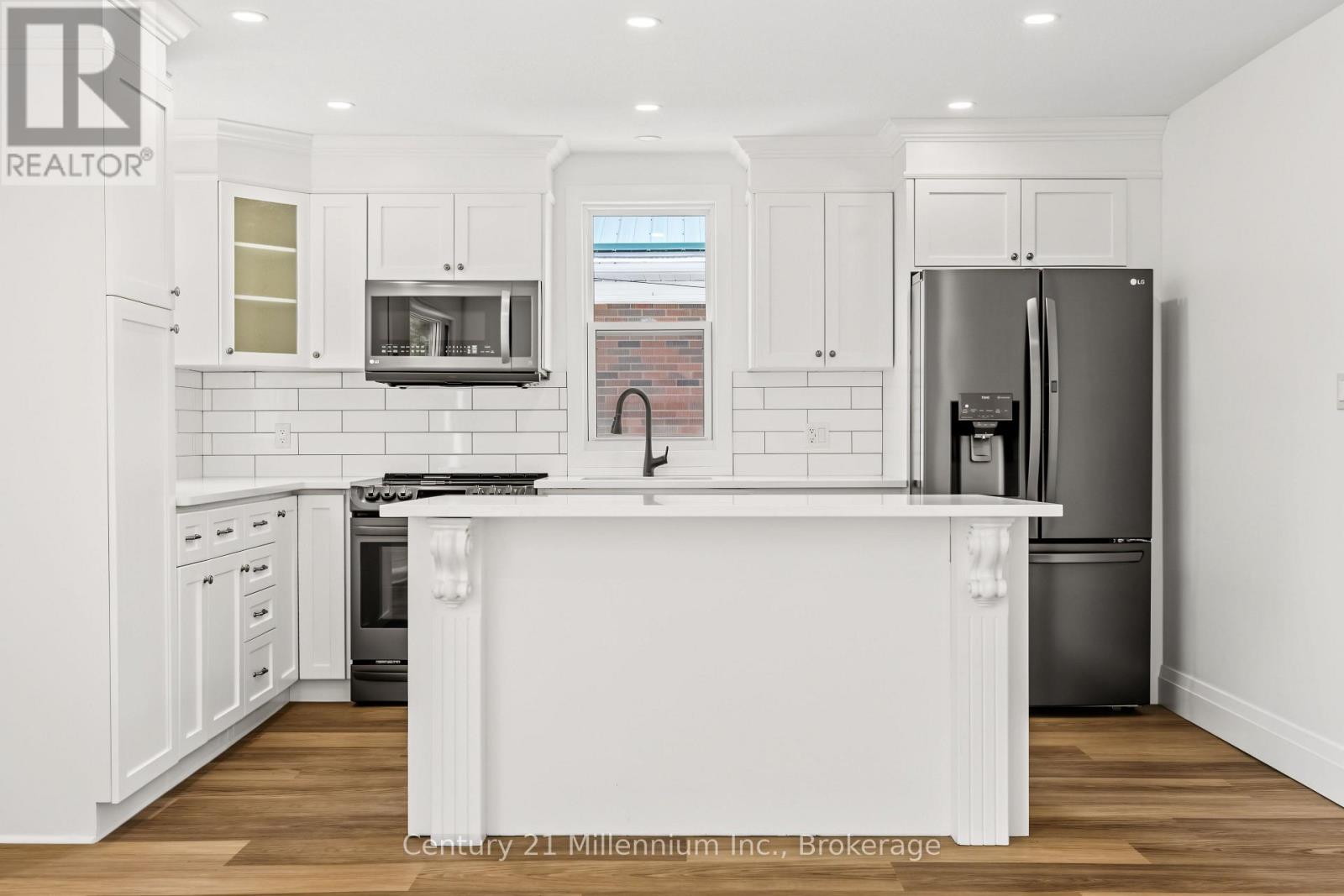 902 HURON TERRACE - 8