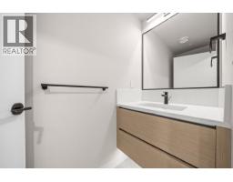 130 W Woodstock Avenue, Vancouver, BC V5Y0P4 Photo 9