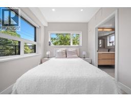130 W Woodstock Avenue, Vancouver, BC V5Y0P4 Photo 19