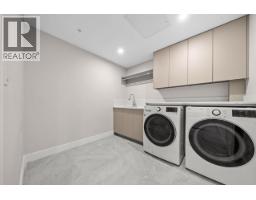 130 W Woodstock Avenue, Vancouver, BC V5Y0P4 Photo 8