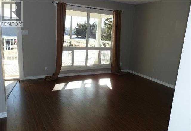 4906-4914 49 Street - 12