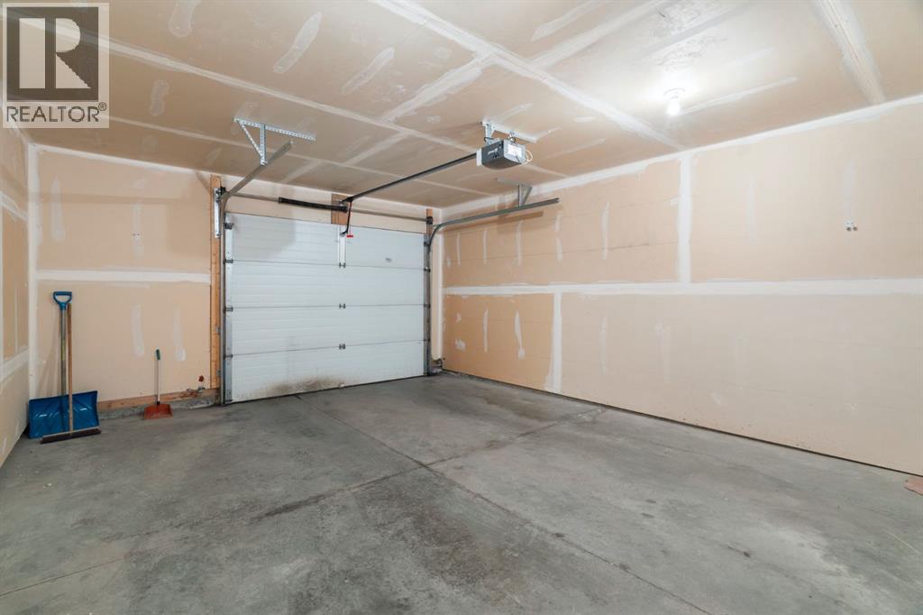 361 Elgin Gardens SE — photo 25