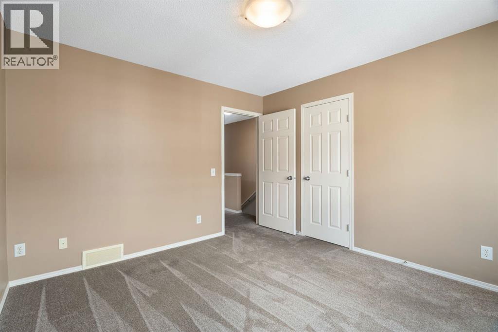 361 Elgin Gardens SE — photo 18