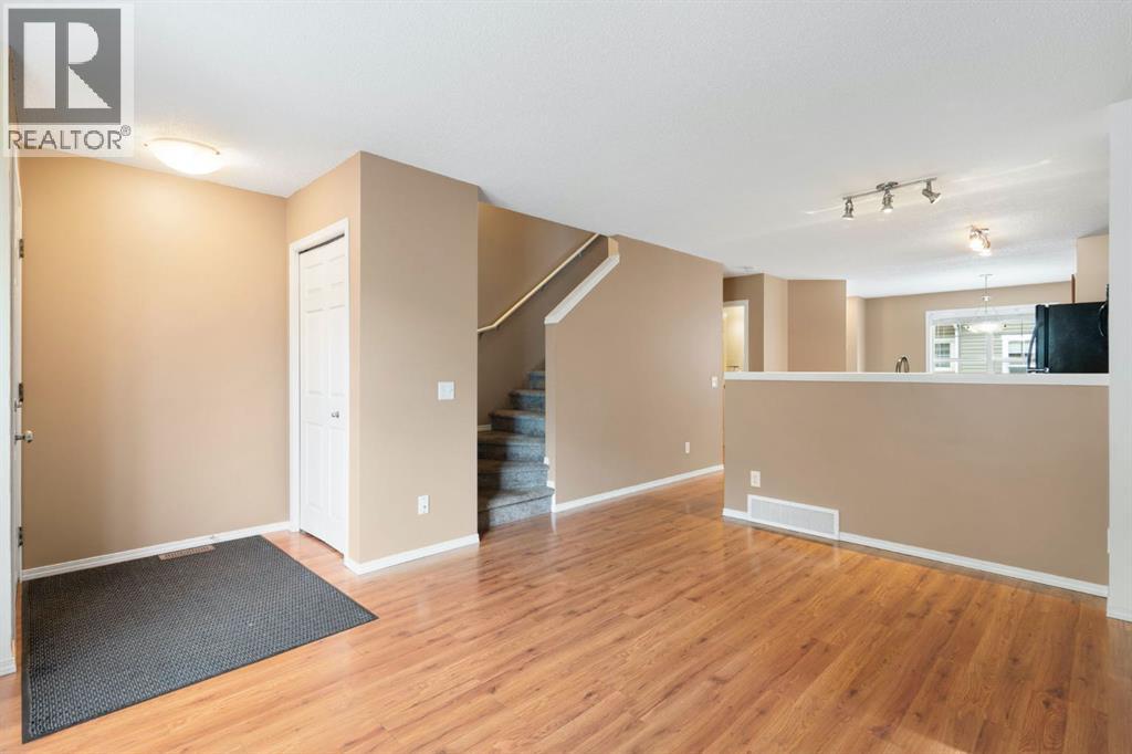 361 Elgin Gardens SE — photo 8