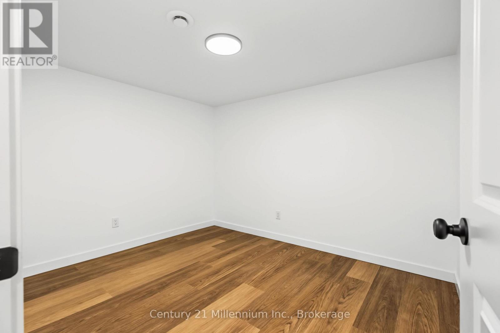 902 HURON TERRACE - 25