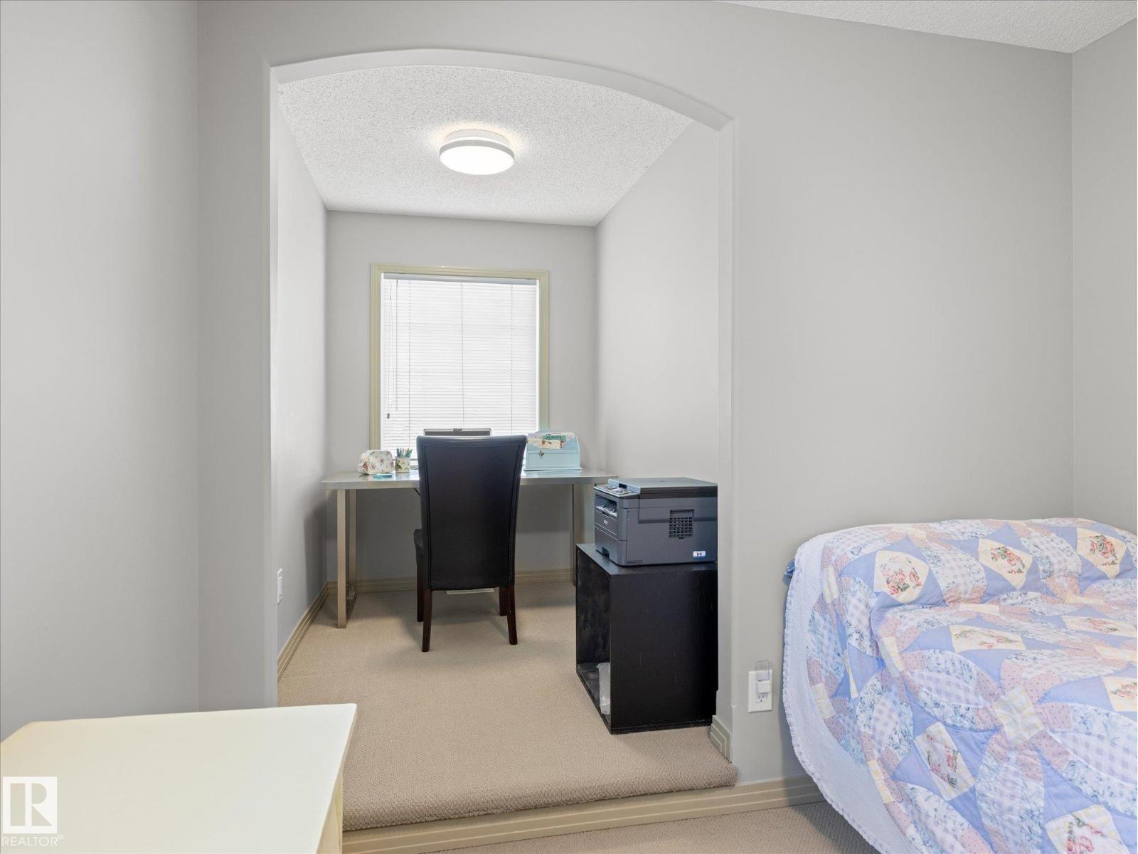 10705 180 AV NW - 22