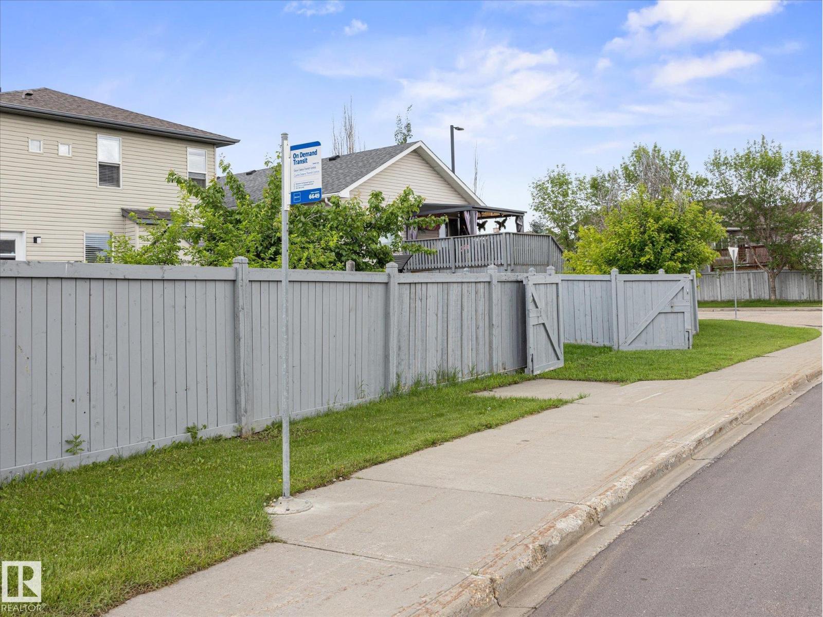 10705 180 AV NW - 37